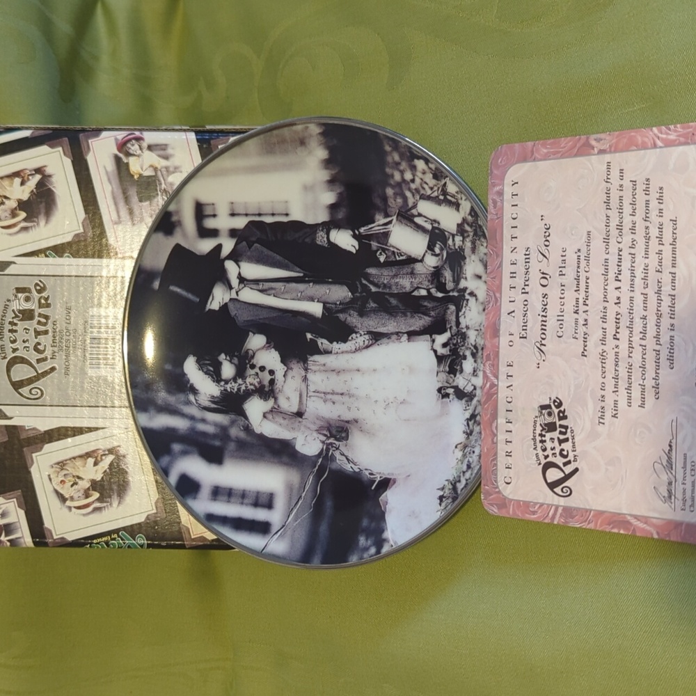Kim Anderson Pretty as a Picture Commemorative Wedding Art Plate, 1997